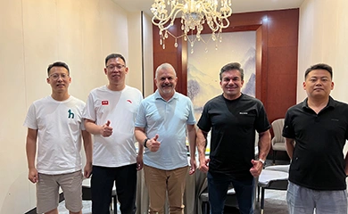 معدات طباعة لعميل من البرازيل 