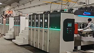 خط طباعة فليكسو عالي الدقة بخمسة ألوان وقطع دوارني وتشكيل  وفواصل للكرتون عند العميل التونسي