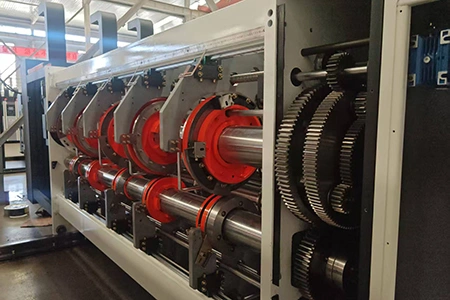 وحدة الشق (Slotter)