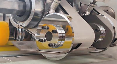 وحدة القطع والتخريم الطولي