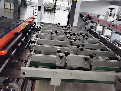 وحدة التغذية (Feeder)