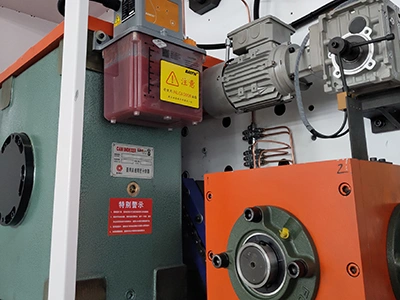 الكبينة الكهربائية