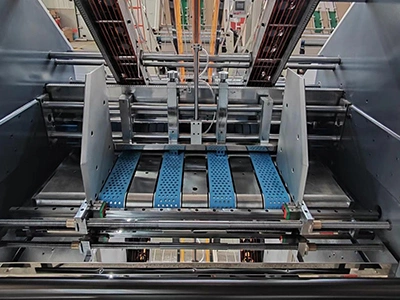 قسم الحزام بالحافة الأمامية