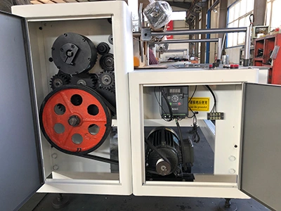 لوحة التحكم الكهربائية